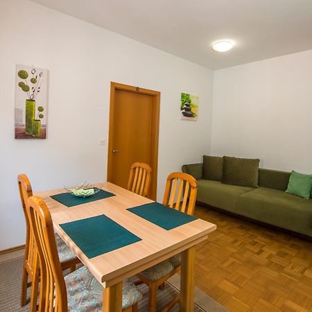 Apartments Rombon Klavdij With Free Onsite Parking 보베츠 외부 사진
